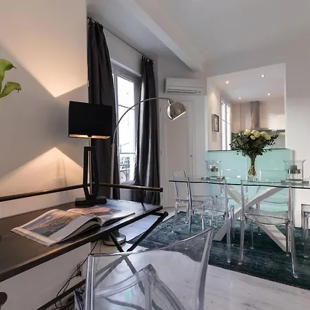 Modern 2-bed Pedestrian Rue Hoche With Ac & Balcony Apartment
